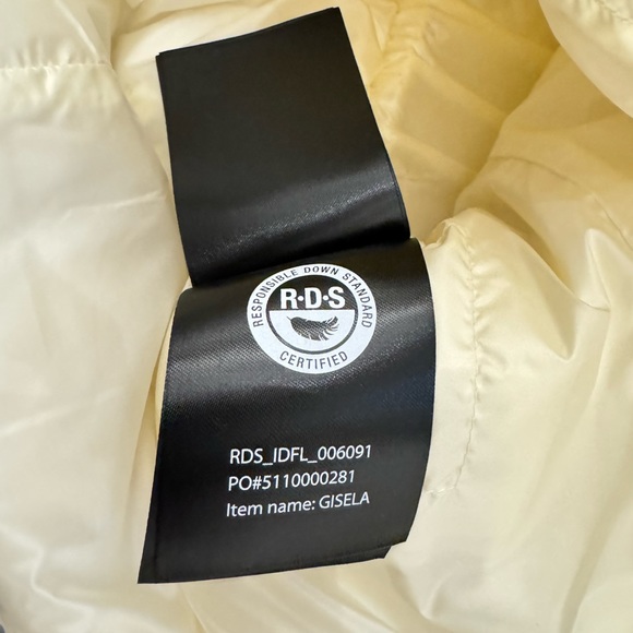 MACKAGE GISELA CREAM XS - BRAND NEW LADIES DOWN VEST - Picture 8 of 8